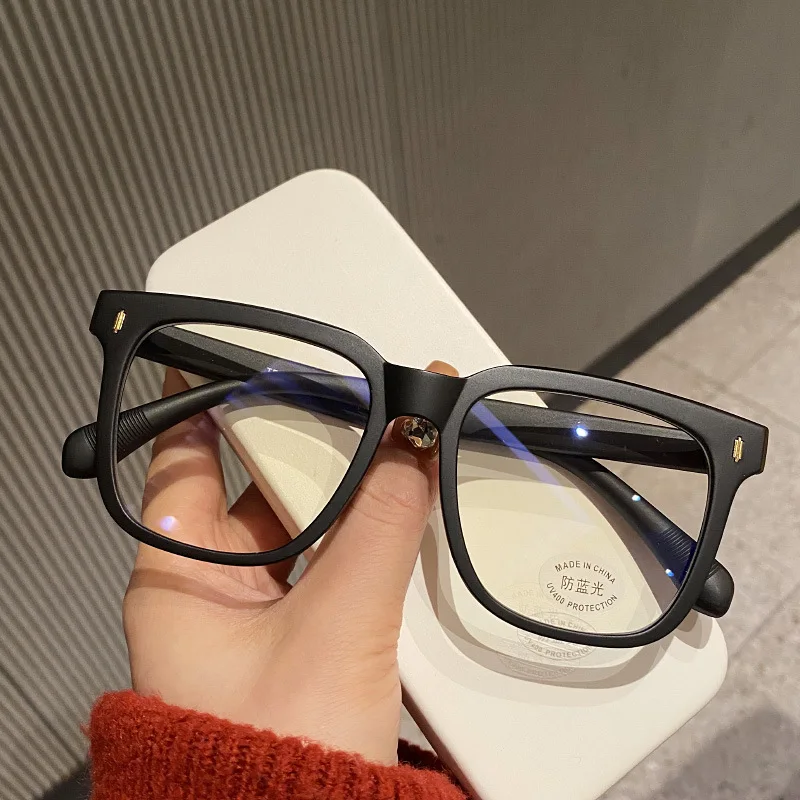 إطار نظارات كمبيوتر مربع للنسا - مراجعة Blue Light Glasses وسعره