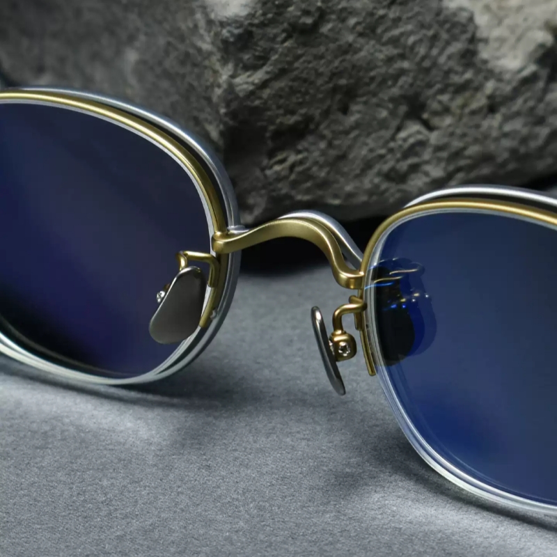 نظارات أولامينز خفيفة الوزن لل - مراجعة Blue Light Glasses وسعره
