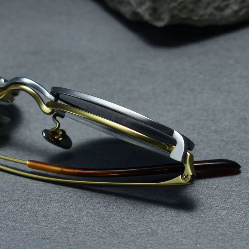 نظارات أولامينز خفيفة الوزن لل - مراجعة Blue Light Glasses وسعره